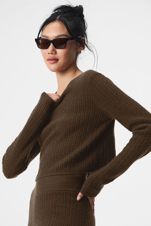 alo Women's Cashmere Plush Waffle Cropped Long Sleeve - Espresso