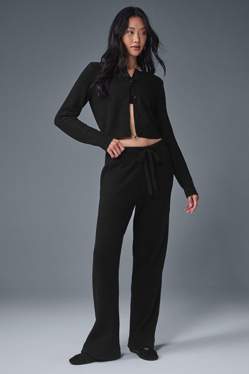 alo Women's Snuggle Up Sweater Cropped Cardigan - Black