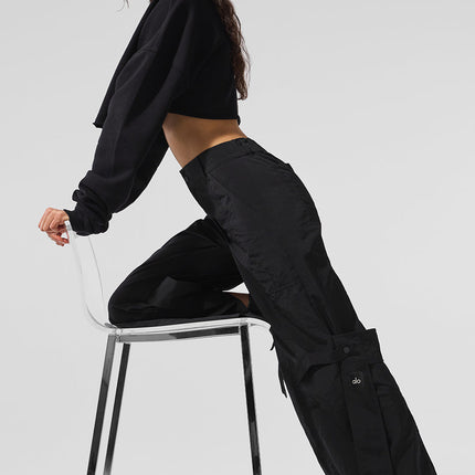 alo Women's Extreme Cropped Pullover - Black