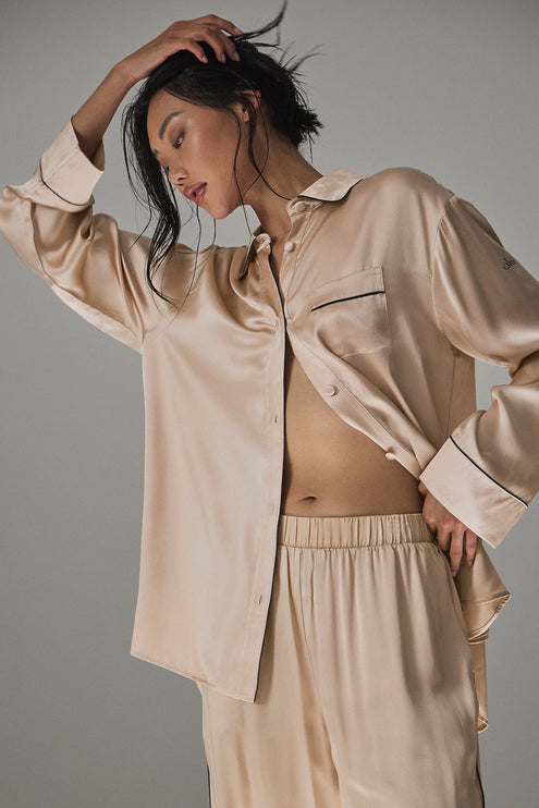 alo Women's Courchevel Silk Button Down - Champagne Pop/Black
