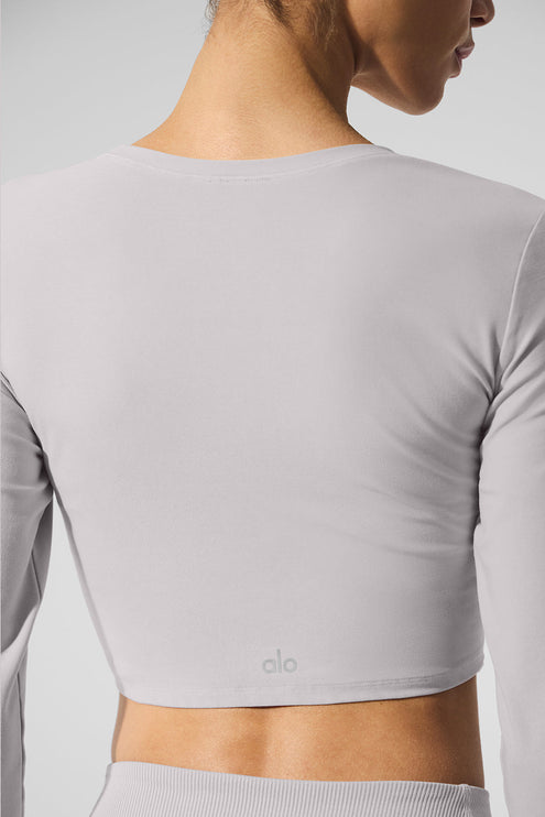 alo Women's Washed Alosoft Crop Finesse Long Sleeve - Grey Sky Wash