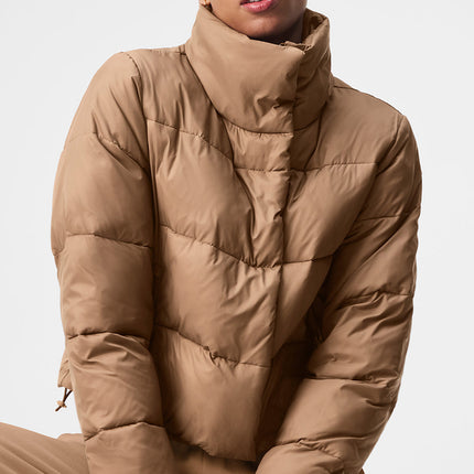 alo Women's Gold Rush Puffer - Toasted Almond