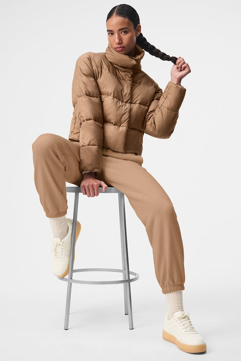 alo Women's Gold Rush Puffer - Toasted Almond