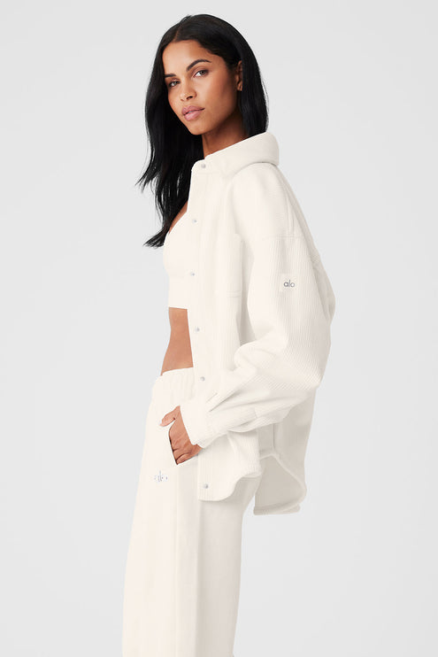 alo Women's Ribbed Velour Mountain Side Shacket - Ivory
