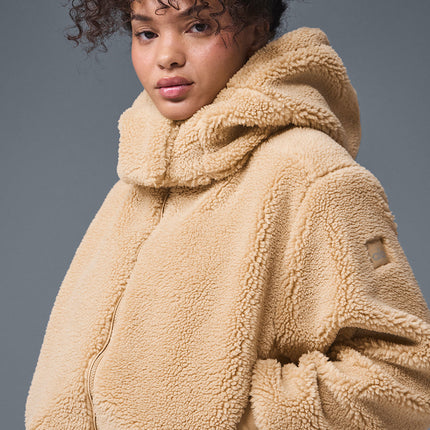 alo Women's Foxy Sherpa Jacket - Camel
