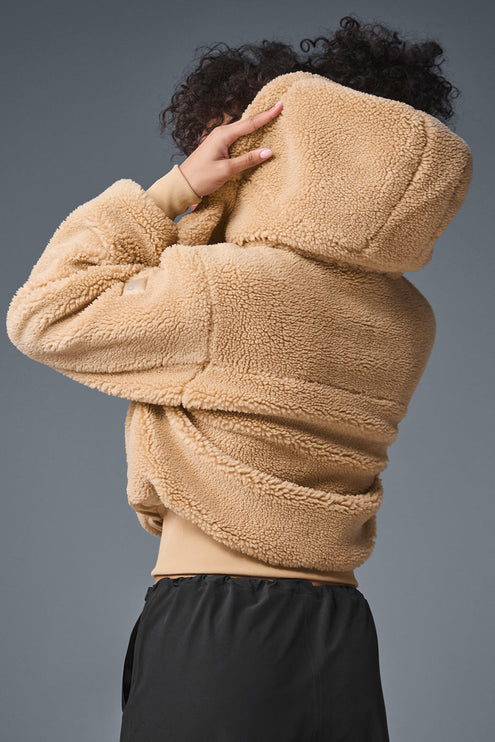 alo Women's Foxy Sherpa Jacket - Camel