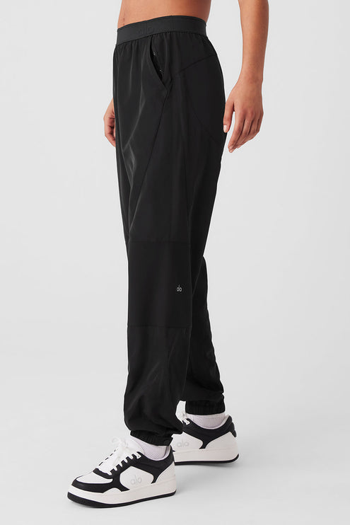 alo Women's Mixed Media Reinvention Jogger - Black
