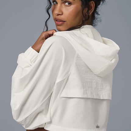 alo Women's Cropped Playmaker Jacket - Ivory