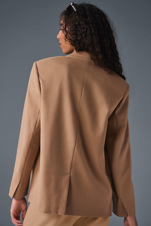 alo Women's First-Class Blazer - Toasted Almond