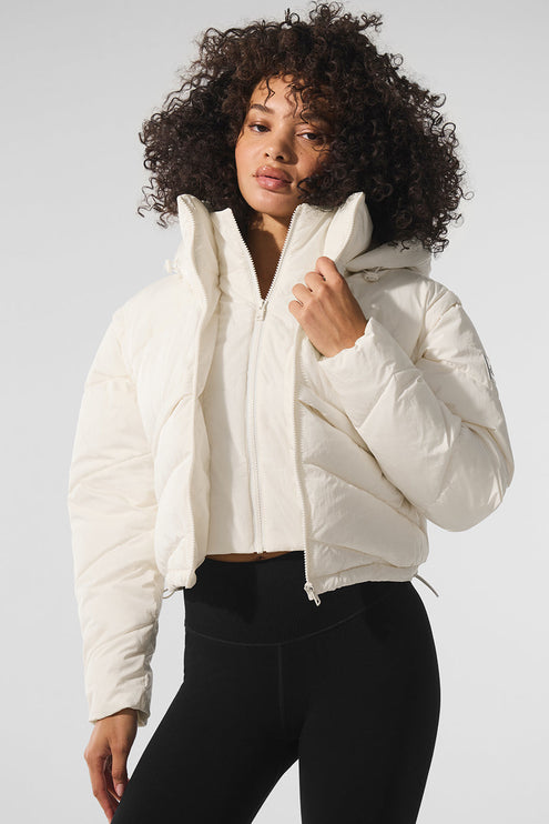 alo Women's Glacier Puffer - Ivory