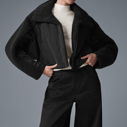 alo Women's Sherpa Cozy Escape Puffer - Black/Black