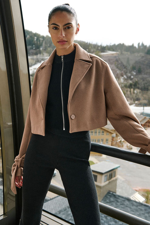 alo Women's Wool Cropped Metro Trench - Toasted Almond