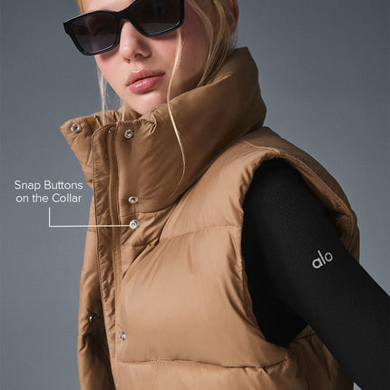alo Women's Cropped Gold Rush Puffer Vest - Toasted Almond