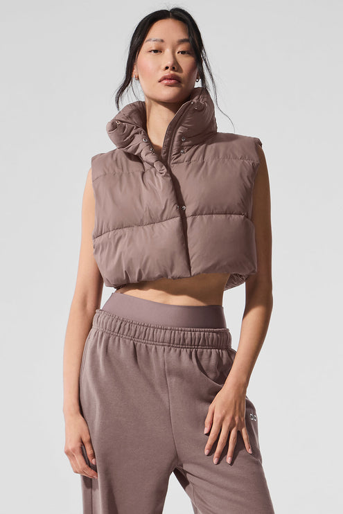 alo Women's Extreme Cropped Gold Rush Puffer Vest - Mushroom
