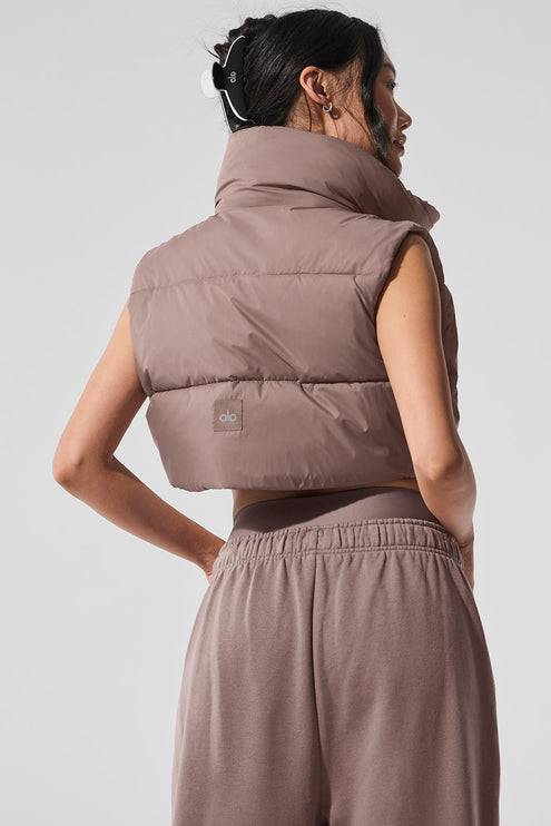 alo Women's Extreme Cropped Gold Rush Puffer Vest - Mushroom