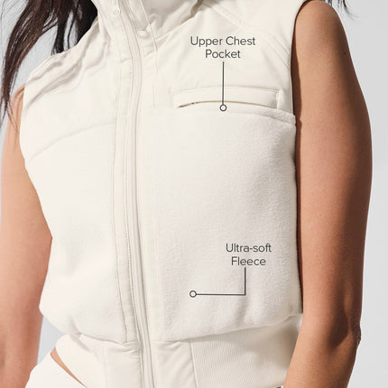 alo Women's Polar Fleece Wintry Mix Vest - Ivory