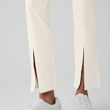 alo Women's Airbrush High-Waist 7/8 Flutter Legging - Ivory