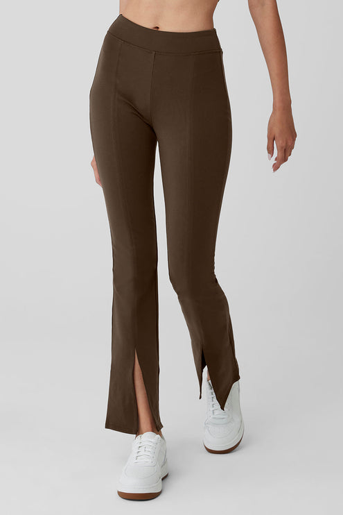 alo Women's Airbrush High-Waist 7/8 Flutter Legging - Espresso