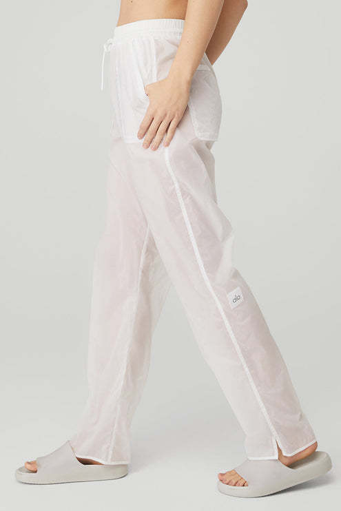alo Women's Cloud Nine Pant - White