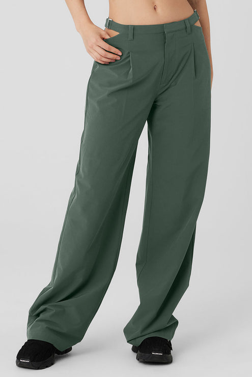 alo Women's Mid-Rise Showdown Trouser - Dark Cactus