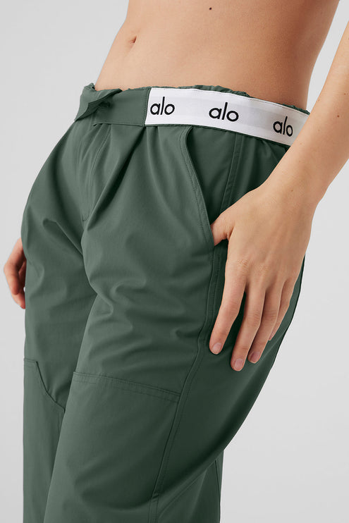 alo Women's Flip It Trouser - Dark Cactus