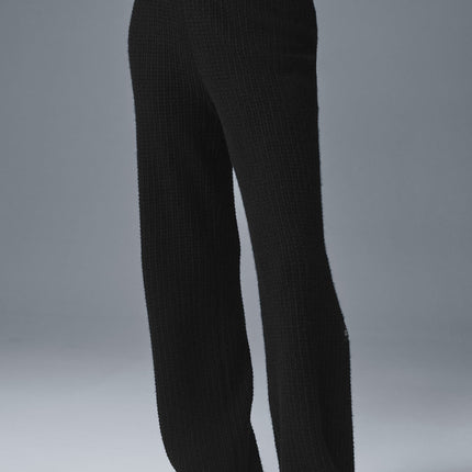 alo Women's Cashmere High-Waist Plush Waffle Pant - Black