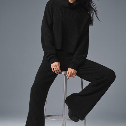 alo Women's Cashmere High-Waist Plush Waffle Pant - Black