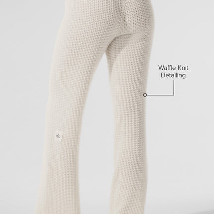 alo Women's Cashmere High-Waist Plush Waffle Pant - Ivory