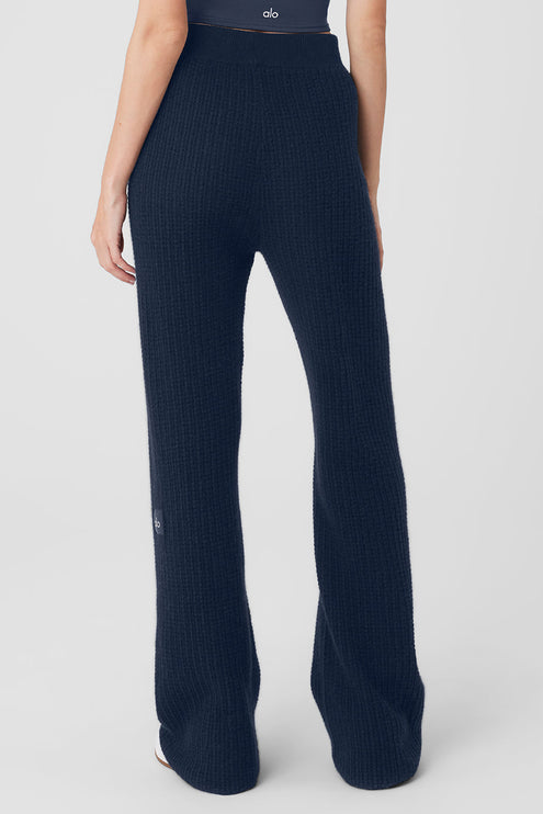 alo Women's Cashmere High-Waist Plush Waffle Pant - Navy