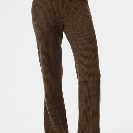alo Women's Cashmere High-Waist Plush Waffle Pant - Espresso