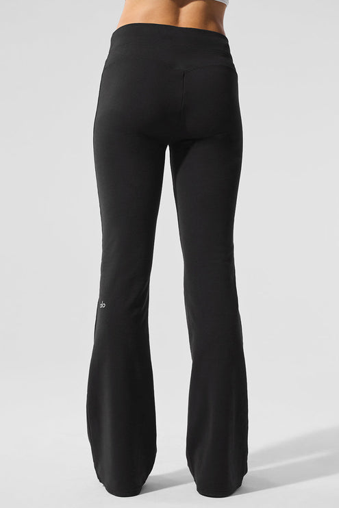 alo Women's Sway Bootcut Sweatpant - Black