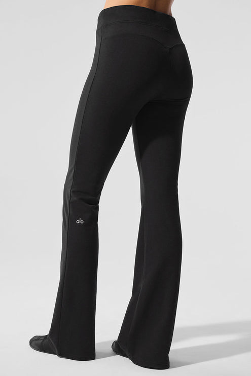 alo Women's Sway Bootcut Sweatpant - Black