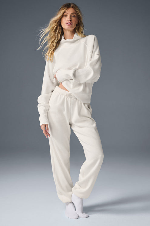 alo Women's Waffle Weekend Escape Jogger - Ivory