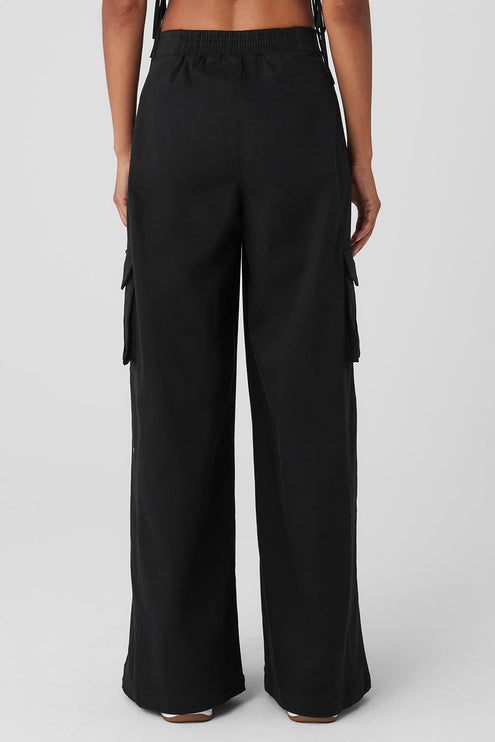 alo Women's Show Off Cargo Wide Leg Trouser (Long) - Black