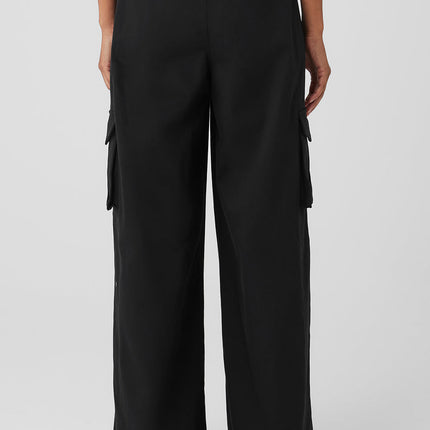 alo Women's Show Off Cargo Wide Leg Trouser (Long) - Black