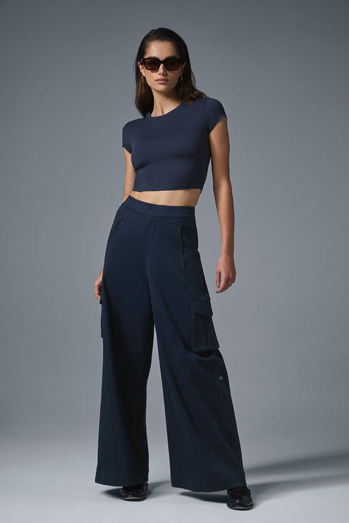 alo Women's Show Off Cargo Wide Leg Trouser - Navy