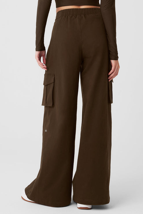 alo Women's Show Off Cargo Wide Leg Trouser - Espresso