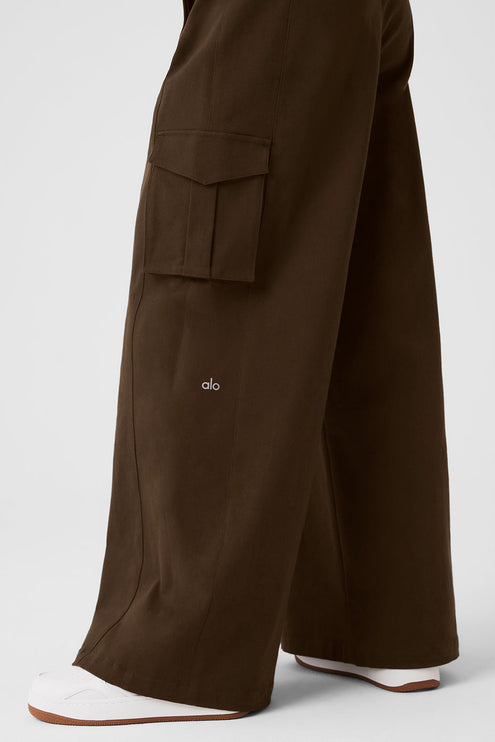 alo Women's Show Off Cargo Wide Leg Trouser - Espresso