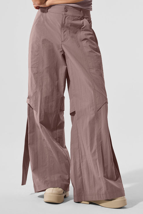 alo Women's High-Waist Voyager Trouser - Mushroom
