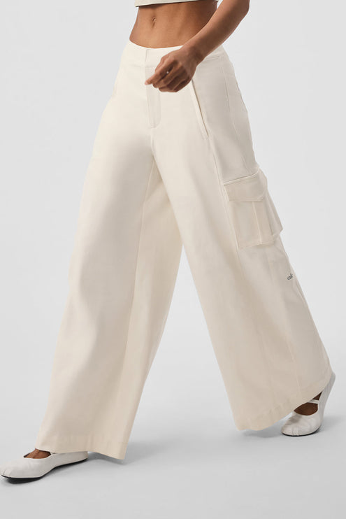 alo Women's Show Off Cargo Wide Leg Trouser (Regular) - Ivory