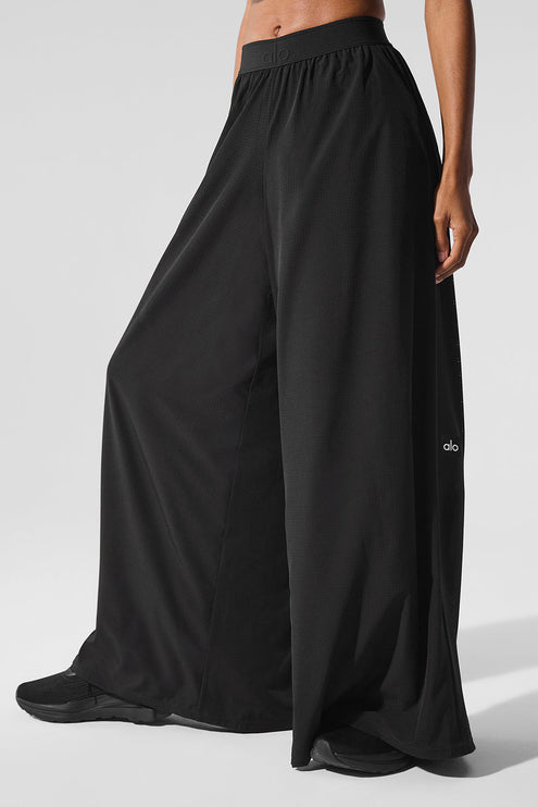 alo Women's Mesh Mirage Trouser - Black