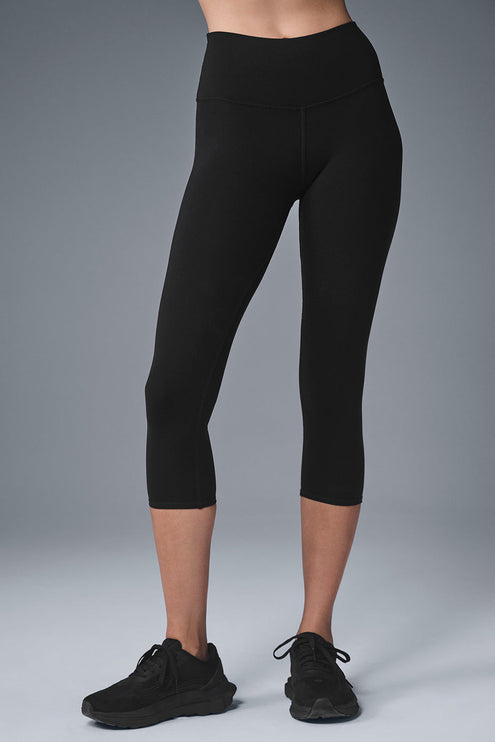 alo Women's High-Waist Airbrush Capri - Black