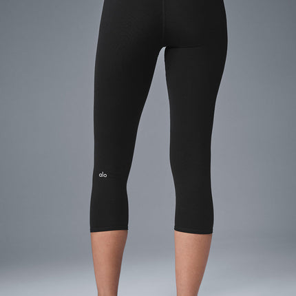 alo Women's High-Waist Airbrush Capri - Black