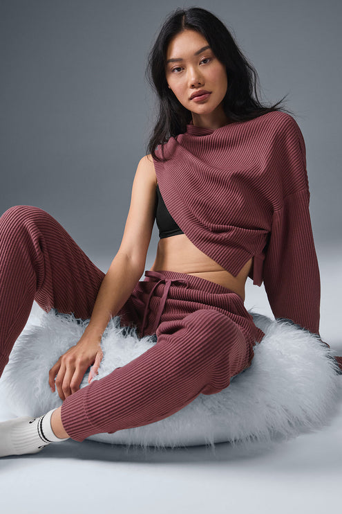 alo Women's Muse Sweatpant - Burgundy Truffle