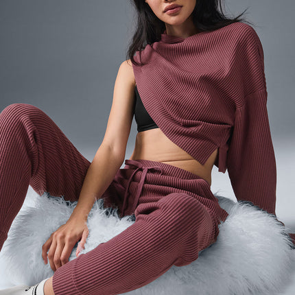 alo Women's Muse Sweatpant - Burgundy Truffle