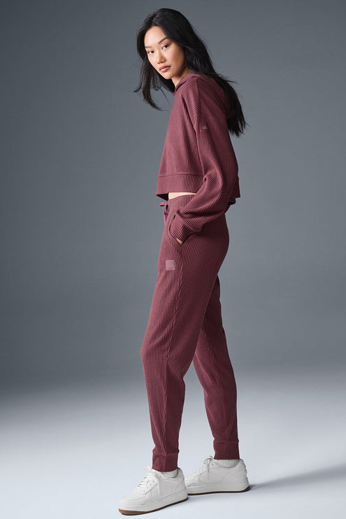 alo Women's Muse Sweatpant - Burgundy Truffle
