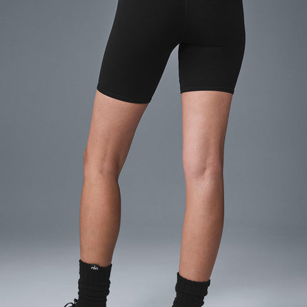 alo Women's 7" High-Waist Biker Short - Black