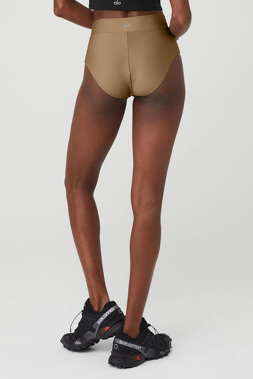 alo Women's Airlift Record-Breaker Boyshort - Gravel