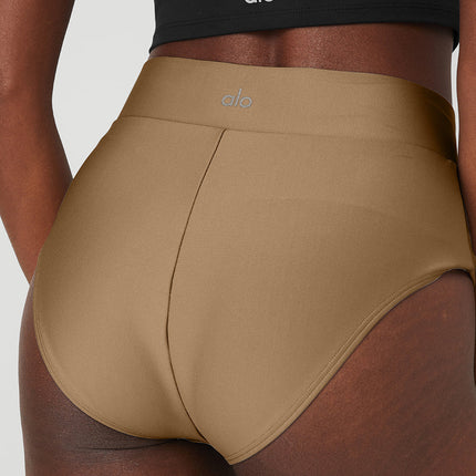 alo Women's Airlift Record-Breaker Boyshort - Gravel