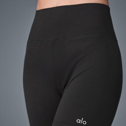 alo Women's 5" Seamless Ribbed Favorite Short - Black